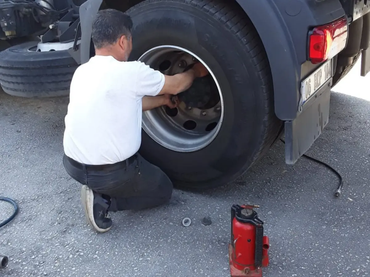Yomra Oto Lastikçi